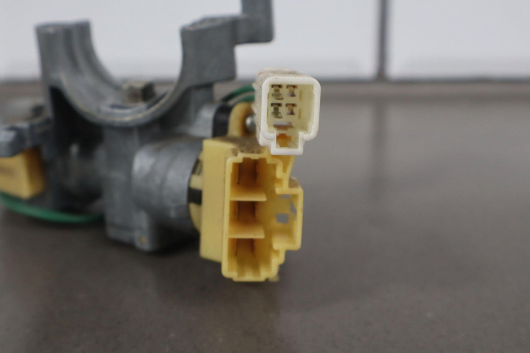 1999 - 2000 Mazda Miata NB (Manual Trans) 5 - Pc Ignition & Lock Cylinder Kit W/Key