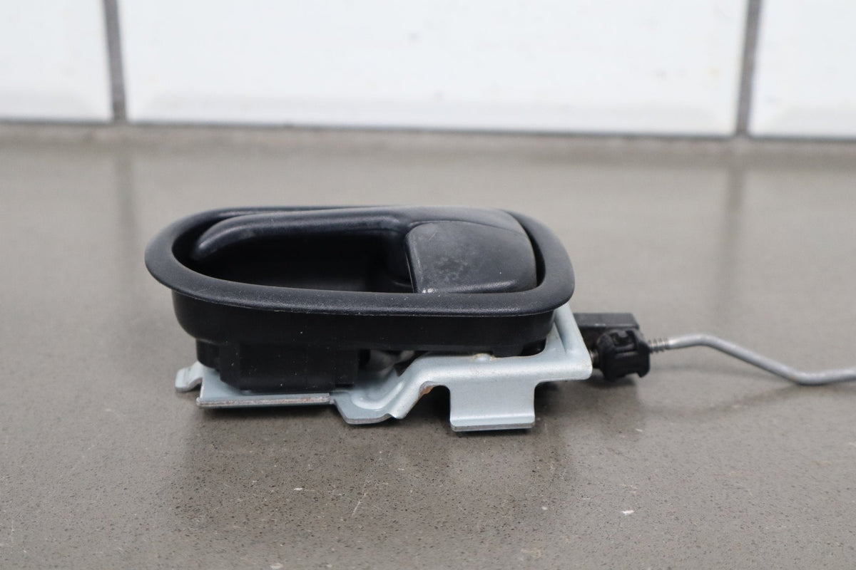 1999-2000 Mazda MX-5 Miata - Driver Door Latch