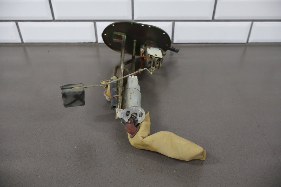 1999 - 2000 Mazda MX - 5 Miata Fuel Pump BP4W1335ZF OEM