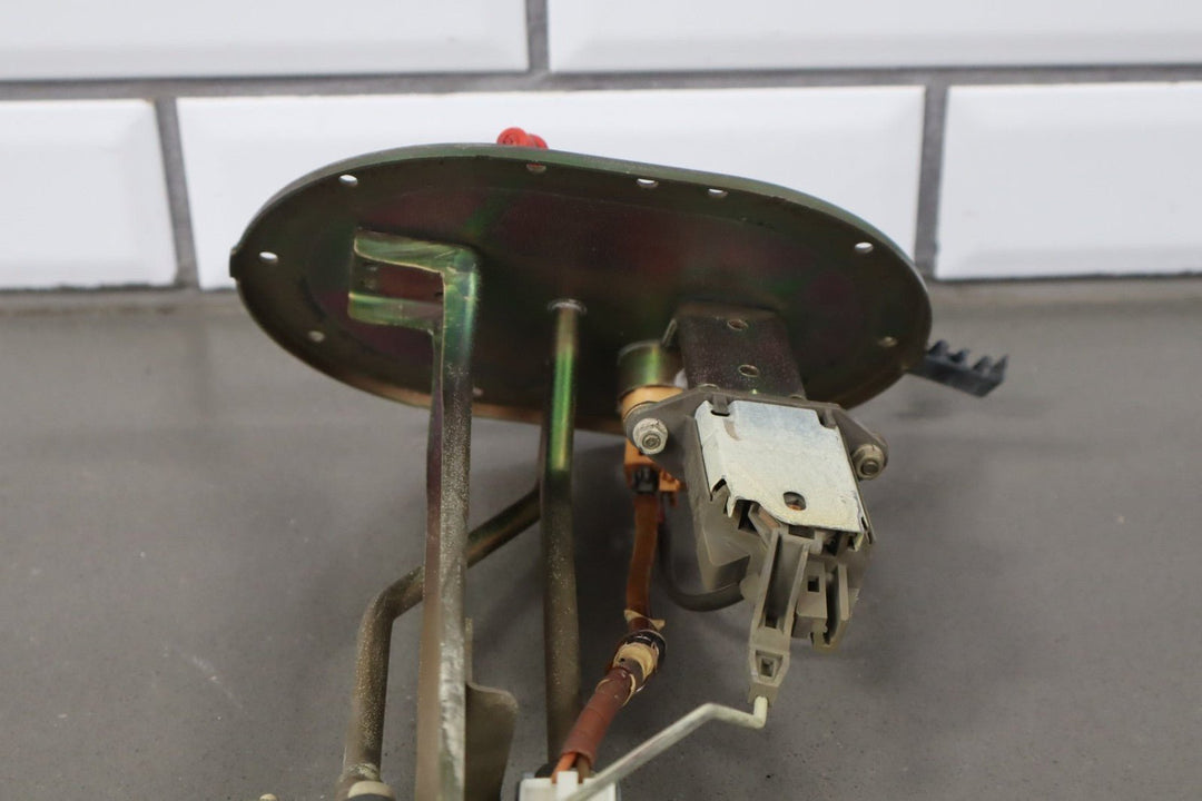 1999 - 2000 Mazda MX - 5 Miata Fuel Pump BP4W1335ZF OEM