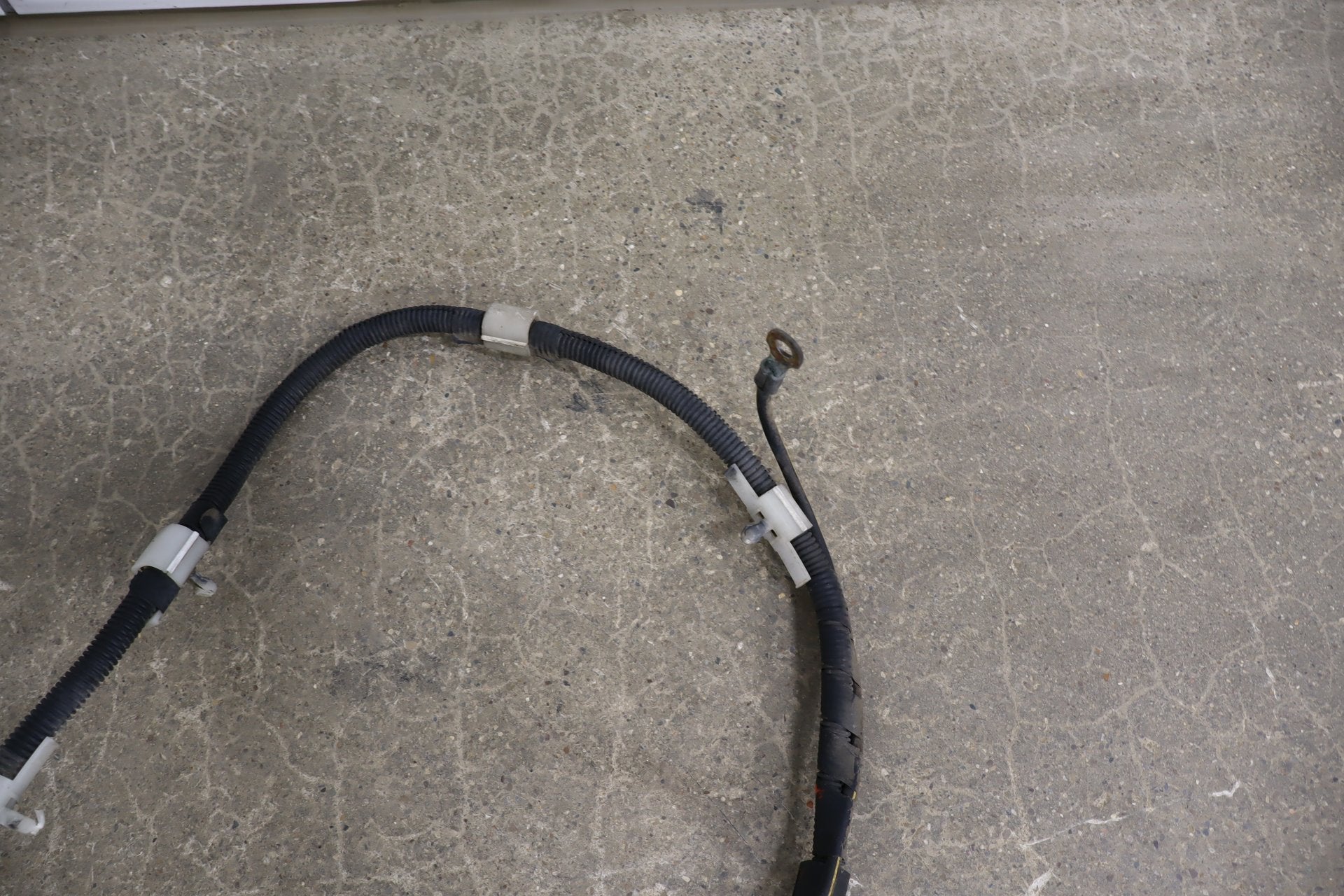 1999-2000 Mazda MX-5 Miata NB1 - Engine Fuse Box (Manual Transmission)