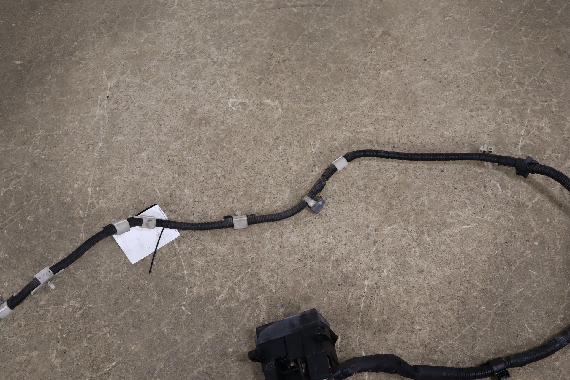 1999-2000 Mazda MX-5 Miata NB1 - Engine Fuse Box (Manual Transmission)