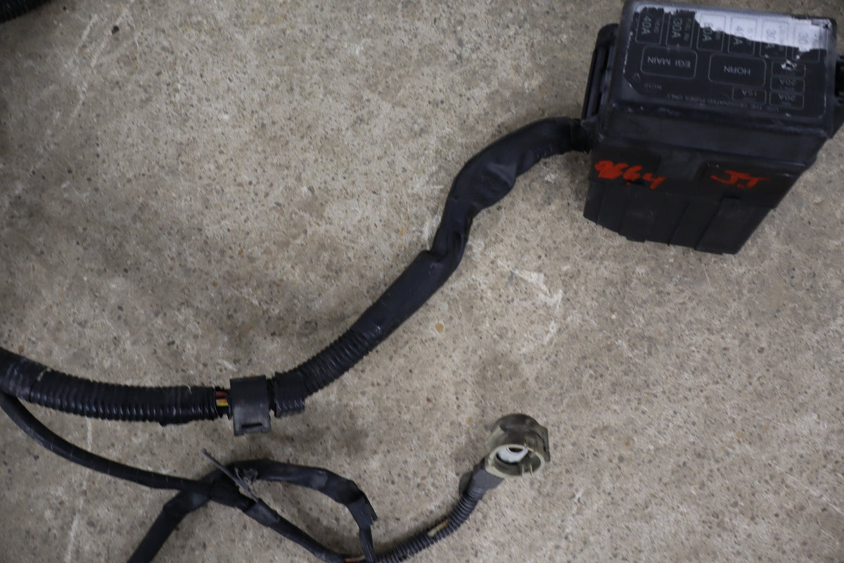 1999-2000 Mazda MX-5 Miata NB1 - Engine Fuse Box (Manual Transmission)