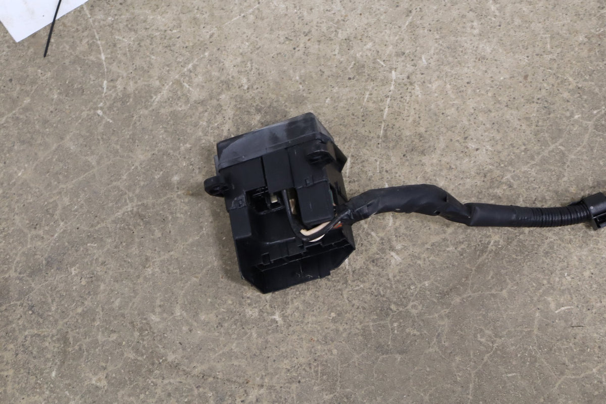 1999-2000 Mazda MX-5 Miata NB1 - Engine Fuse Box (Manual Transmission)