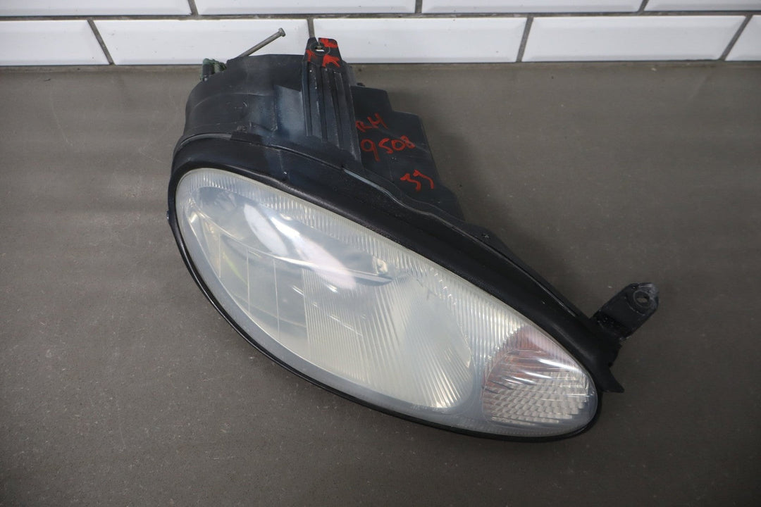 1999 - 2000 Mazda MX - 5 Miata Right Headlamp NC1051030E