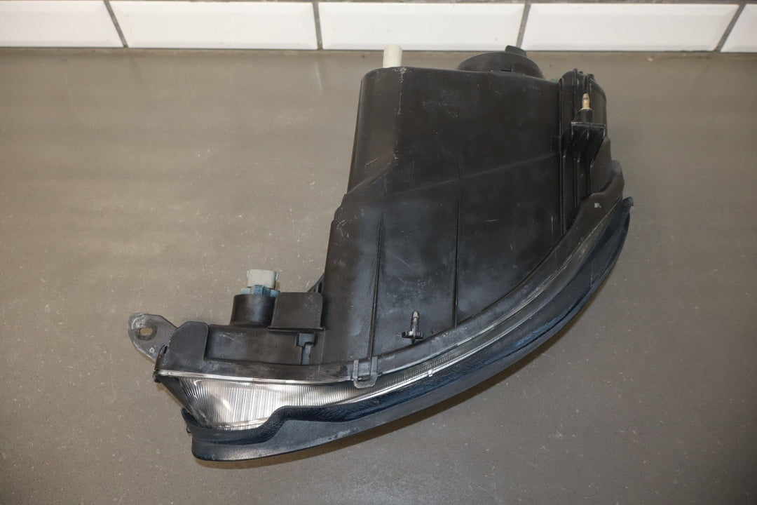1999 - 2000 Mazda MX - 5 Miata Right Headlamp NC1051030E