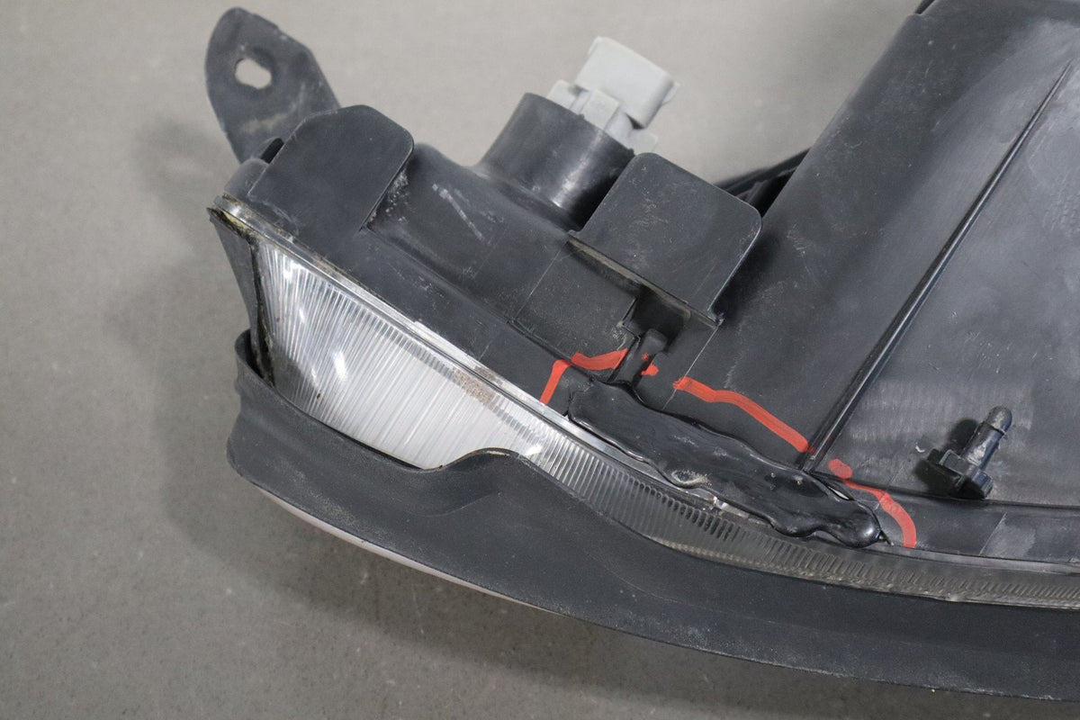 1999-2000 Mazda MX-5 Right Headlamp NC1051030E