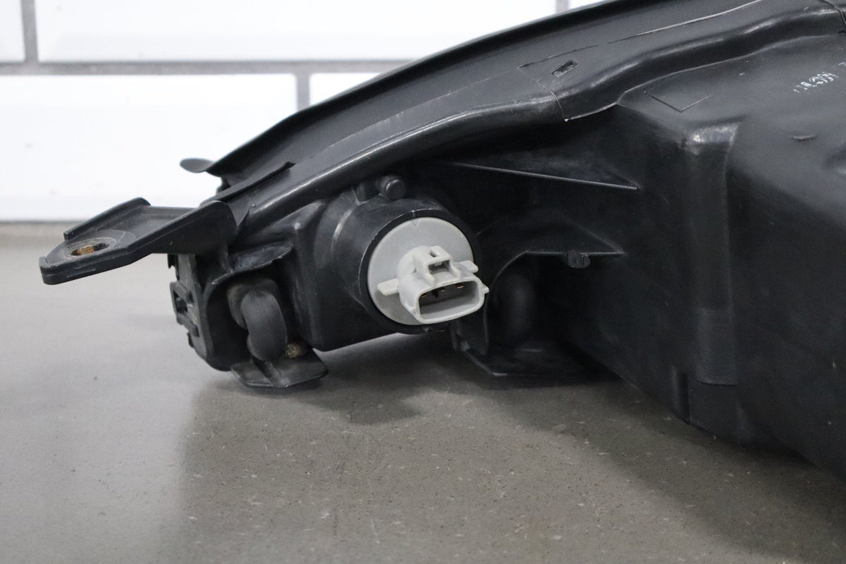 1999-2000 Mazda MX-5 Right Headlamp NC1051030E