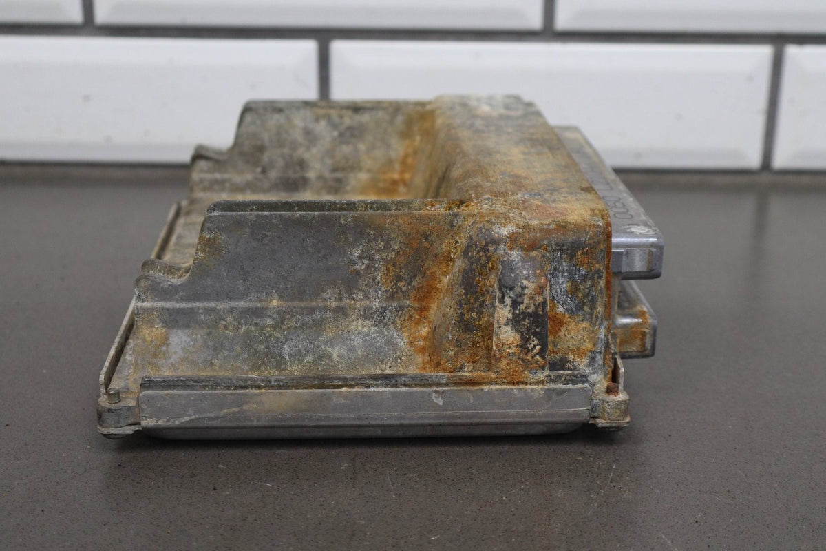 1999-2002 Chevrolet Corvette 5.7L LS1 Engine Computer 09354896
