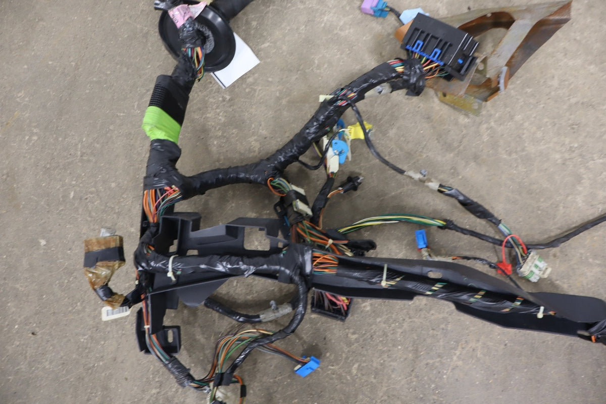 1999-2002 Chevrolet Silverado 2500 HD Dash Wiring Harness OEM