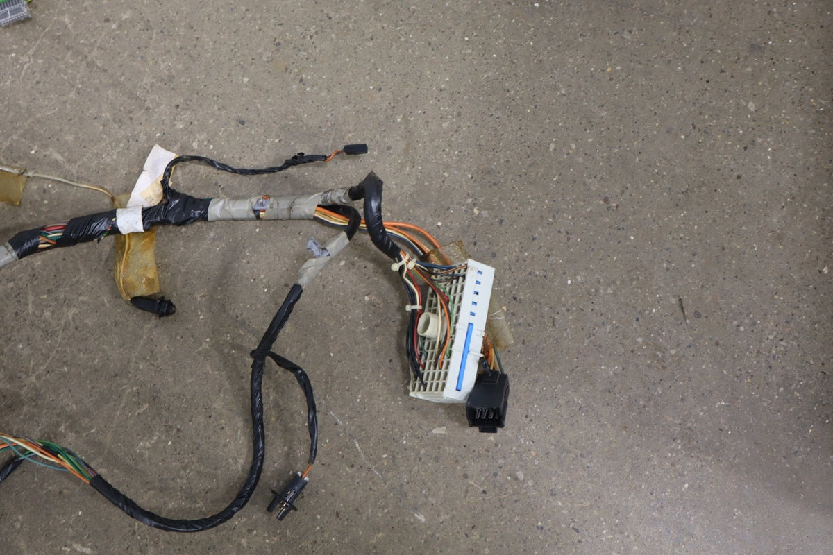 1999-2002 Chevrolet Silverado 2500 HD Dash Wiring Harness OEM