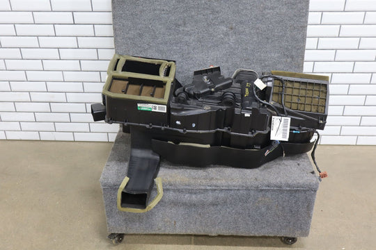 1999 - 2002 Chevrolet Silverado 2500 HD Heater Housing OEM