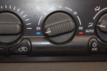 1999-2002 Chevrolet Silverado 3500 Climate Control 19244874 OEM