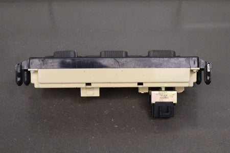 1999-2002 Chevrolet Silverado Climate Control 15054697 OEM
