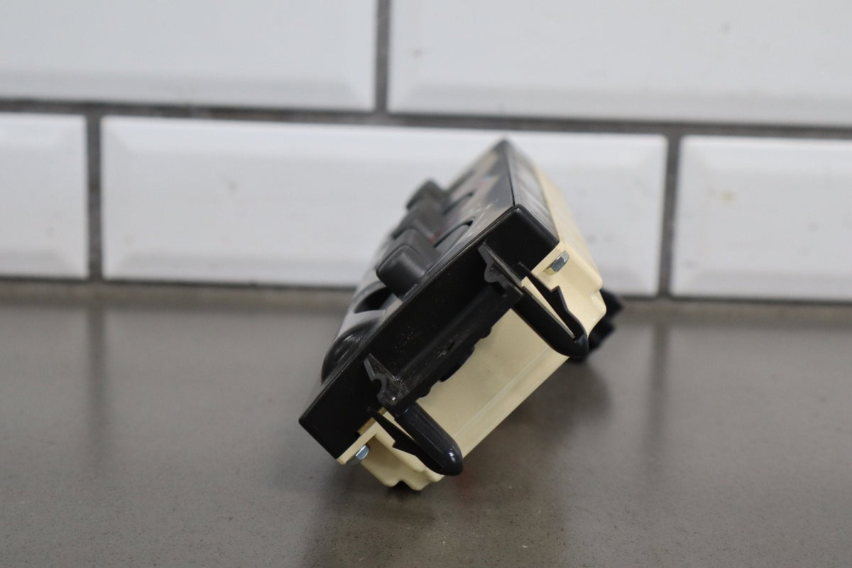 1999-2002 Chevrolet Silverado GMC Sierra GMT800 Climate Control No Defrost
