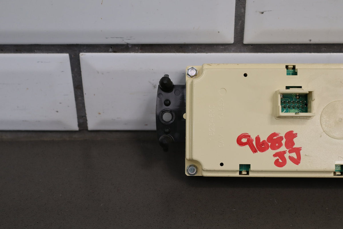 1999-2002 Chevrolet Silverado GMC Sierra GMT800 Climate Control No Defrost