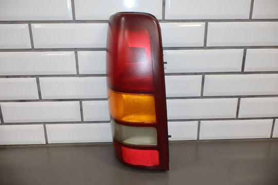 1999 - 2002 Chevrolet Silverado GMT800 Taillight Set Left/Right OEM