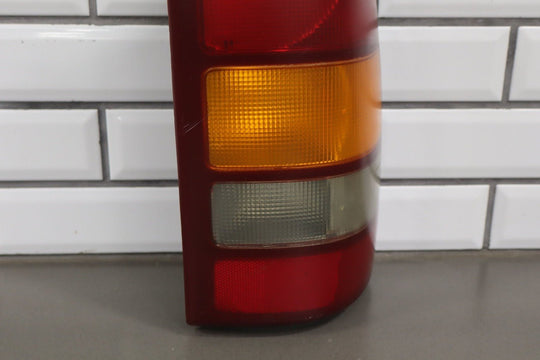 1999 - 2002 Chevrolet Silverado GMT800 Taillight Set Left/Right OEM