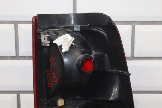 1999 - 2002 Chevrolet Silverado GMT800 Taillight Set Left/Right OEM