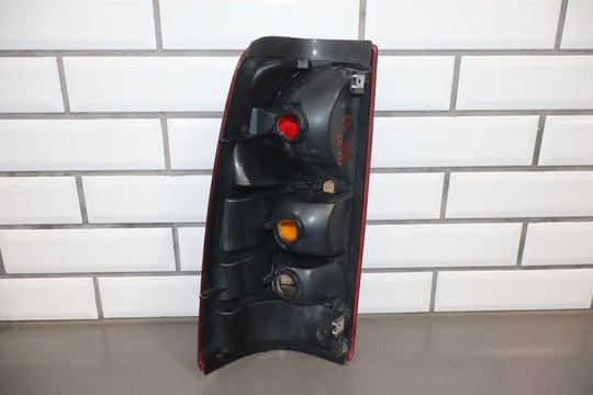 1999 - 2002 Chevrolet Silverado GMT800 Taillight Set Left/Right OEM