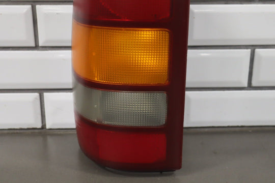 1999 - 2002 Chevrolet Silverado GMT800 Taillight Set Left/Right OEM