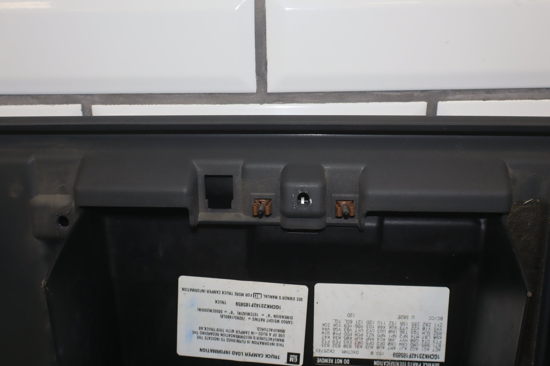 1999-2002 Chevrolet Silverado/GMC Sierra GMT800 Glove Box Graphite (Jump Seat)