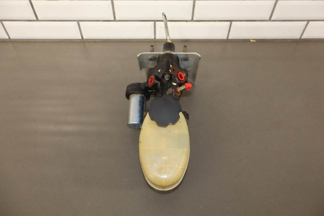 1999 - 2002 Chevy GMC 2500HD Hydroboost Brake Booster with Master Cylinder