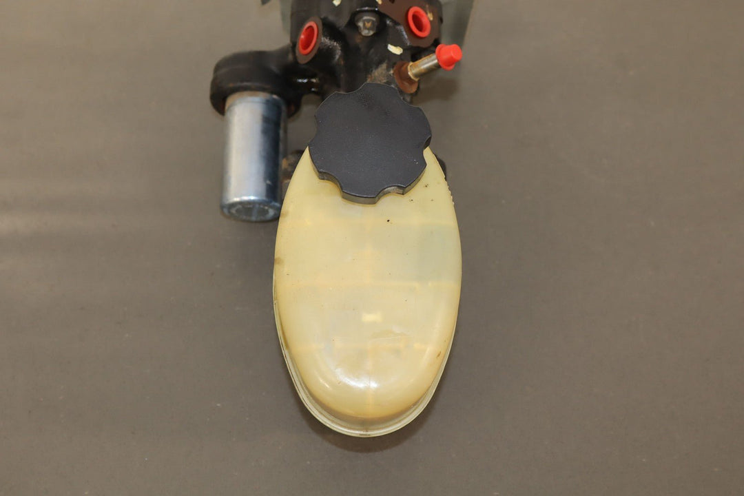 1999 - 2002 Chevy GMC 2500HD Hydroboost Brake Booster with Master Cylinder