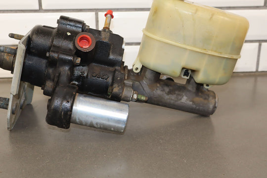 1999 - 2002 Chevy GMC 2500HD Hydroboost Brake Booster with Master Cylinder