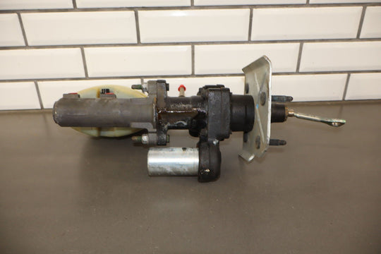 1999 - 2002 Chevy GMC 2500HD Hydroboost Brake Booster with Master Cylinder