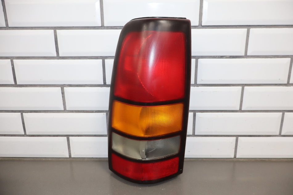 1999-2002 Chevy Silverado 99-06 GMC Sierra OE Tail Lights Lamps Set Left/Right