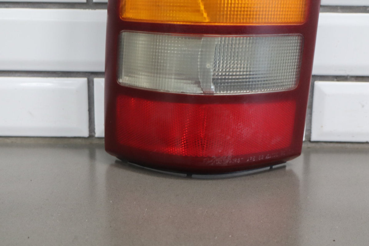 1999-2002 Chevy Silverado 99-06 GMC Sierra OE Tail Lights Lamps Set Left/Right