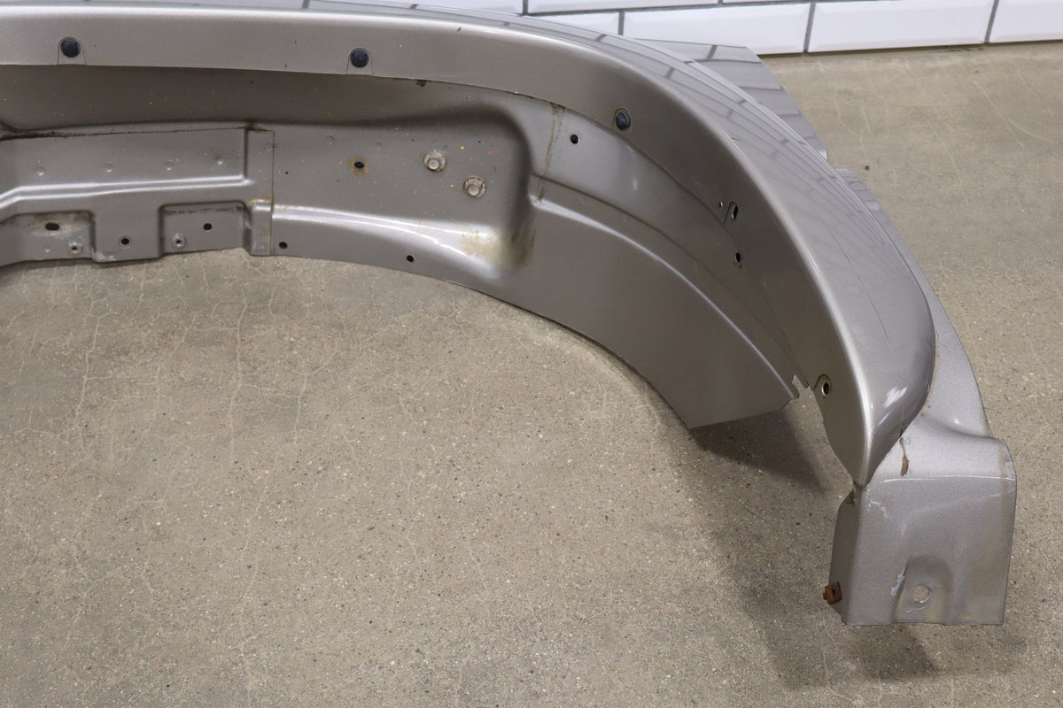 1999-2002 Chevy Silverado 99-06 Tahoe Suburban Left LH Fender Light Pewter 11