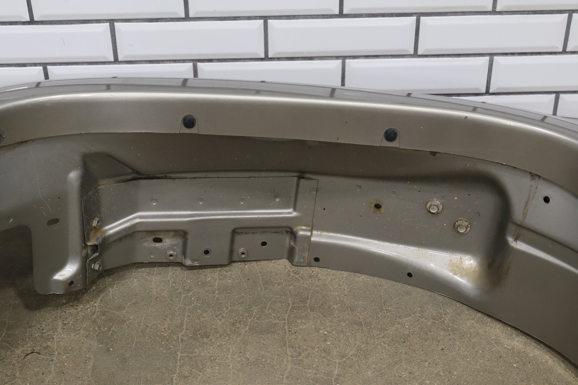 1999-2002 Chevy Silverado 99-06 Tahoe Suburban Left LH Fender Light Pewter 11