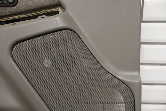 1999 - 2002 Chevy Silverado GMC Sierra Left Front Door Panel GMT800