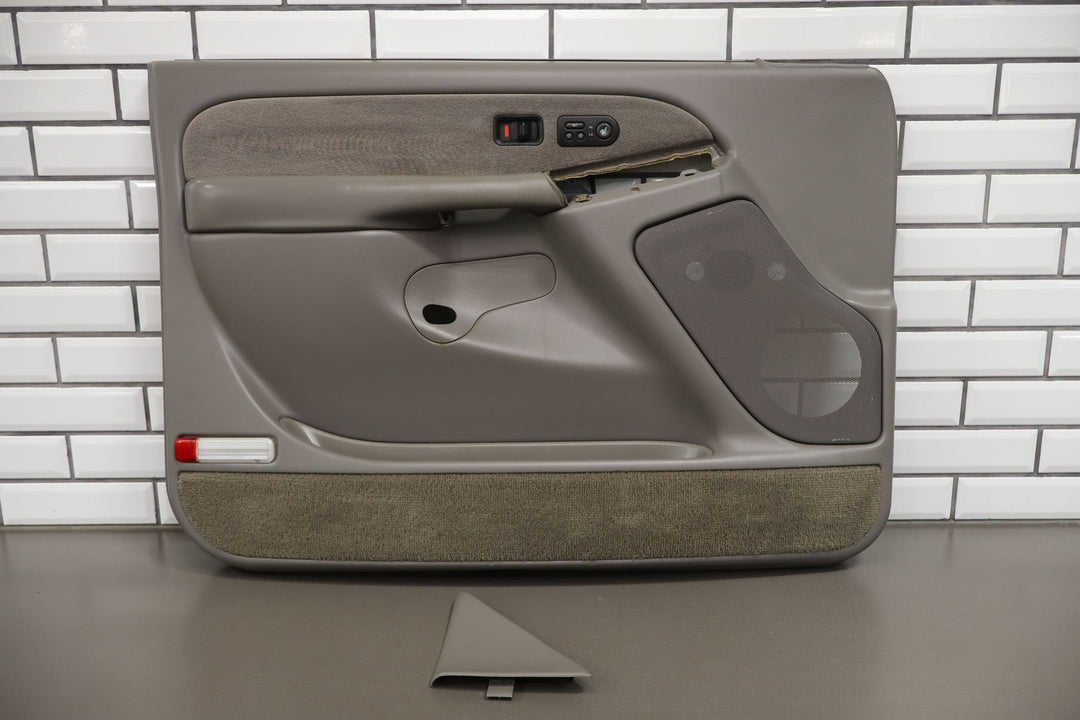 1999 - 2002 Chevy Silverado GMC Sierra Left Front Door Panel GMT800