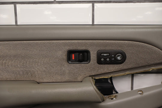 1999 - 2002 Chevy Silverado GMC Sierra Left Front Door Panel GMT800