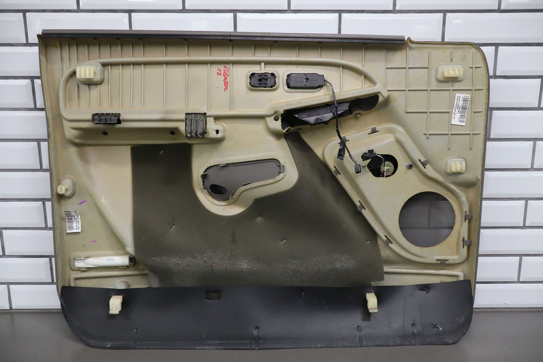 1999 - 2002 Chevy Silverado GMC Sierra Right Front Door Panel GMT800