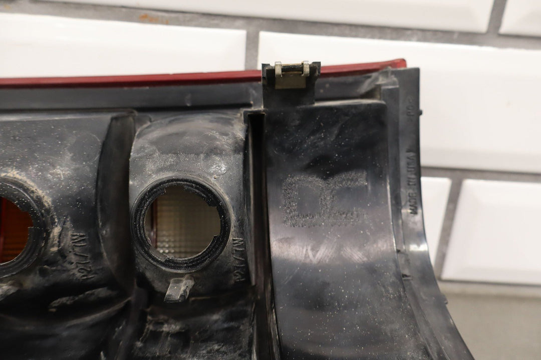 1999 - 2002 Chevy Silverado GMT800 OEM Left & Right Tail Lights