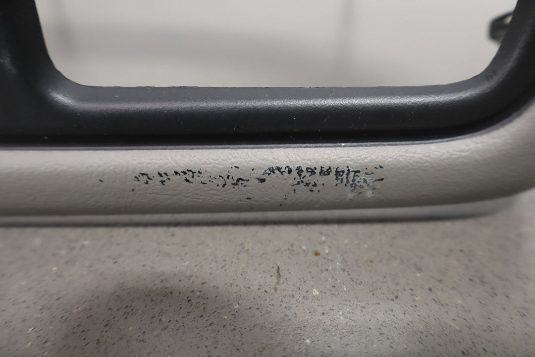 1999 - 2002 GMC Sierra / Silverado GMT800 Radio / Speedometer Cluster Bezel