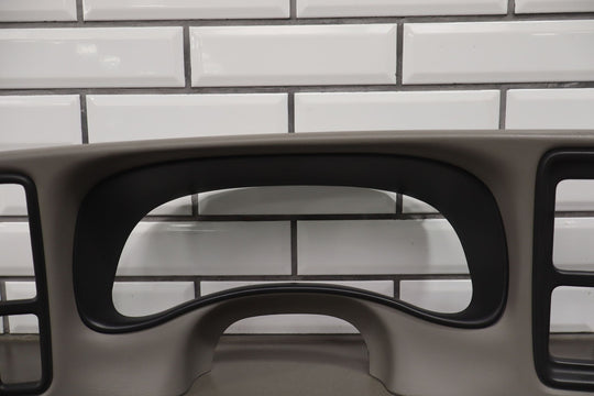 1999 - 2002 GMC Sierra / Silverado GMT800 Radio / Speedometer Cluster Bezel