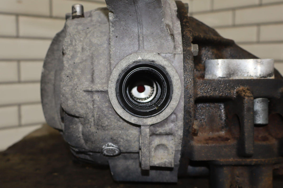 1999 - 2002 Mazda Miata NB 5 - Spd Man Trans Rear 4.30 Locking Differential Carrier