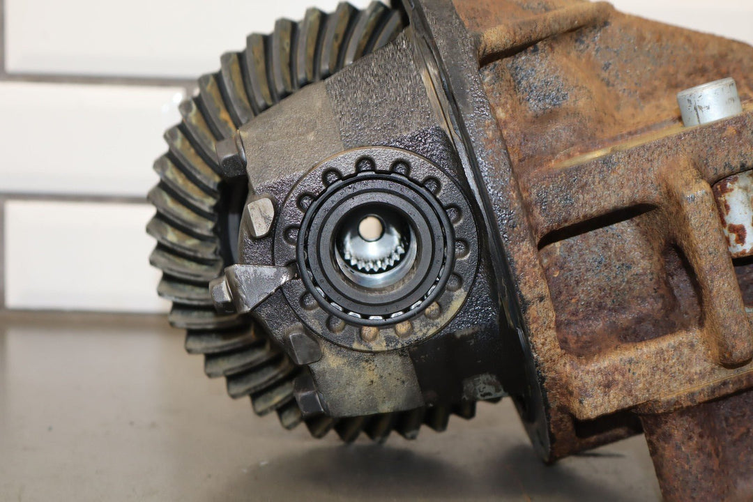 1999 - 2002 Mazda Miata NB 5 - Spd Man Trans Rear 4.30 Locking Differential Carrier