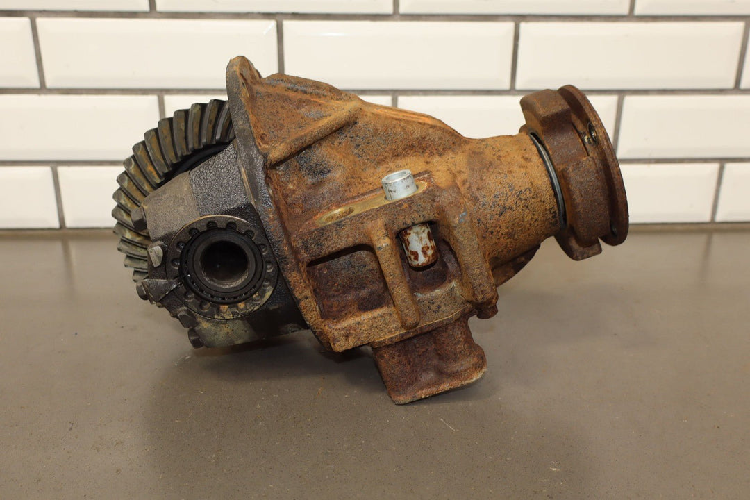 1999 - 2002 Mazda Miata NB 5 - Spd Man Trans Rear 4.30 Locking Differential Carrier