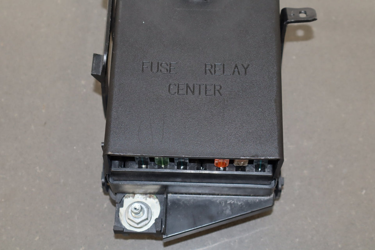1999-2004 Chevrolet Corvette C5 Interior Fuse Box 12193792