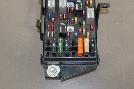 1999-2004 Chevrolet Corvette C5 Interior Fuse Box 12193792