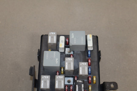 1999-2004 Chevrolet Corvette C5 Interior Fuse Box 12193792