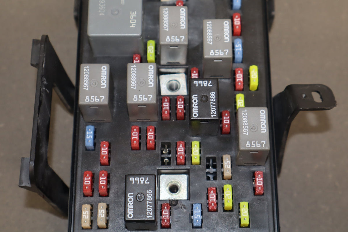 1999-2004 Chevrolet Corvette C5 Interior Fuse Box 12193792