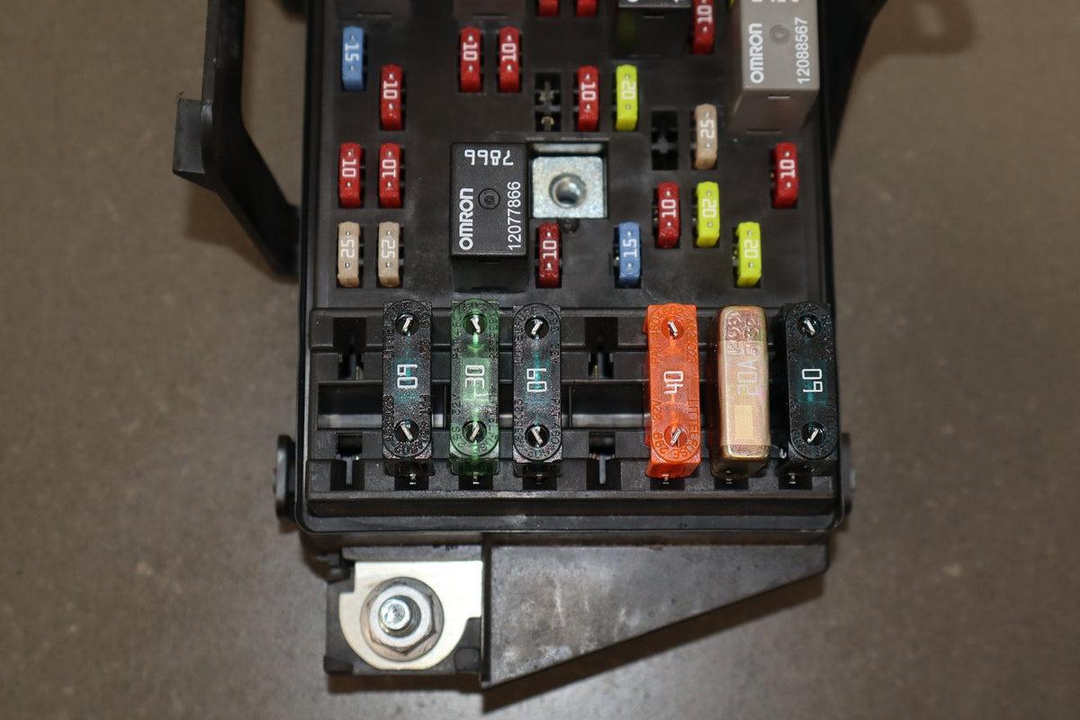 1999-2004 Chevrolet Corvette C5 Interior Fuse Box 12193792