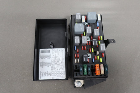 1999-2004 Chevrolet Corvette C5 Interior Fuse Box 12193792